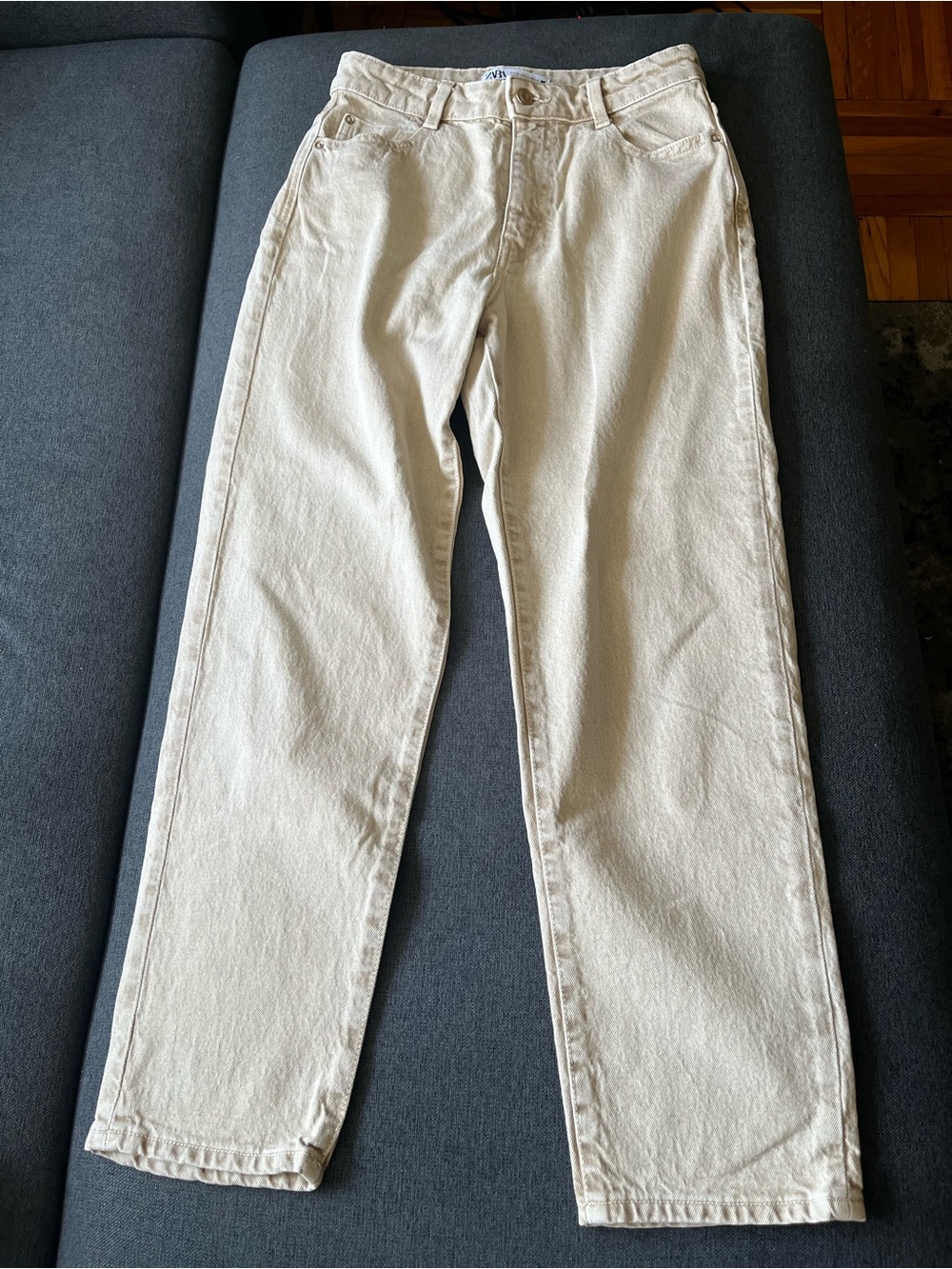 Zara Cream Ecru Straight Leg Ankle Jeans Size 4 Women W28”x L27”